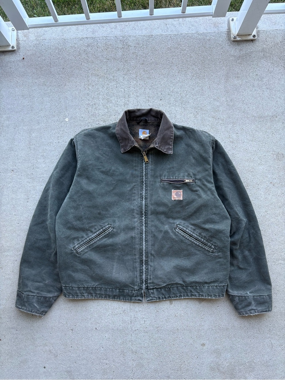Vintage Carhartt J97 MOS Detroit Jacket Moss Green Mens XL Made in USA Y2K